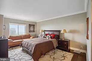 8350 Greensboro Dr, McLean, VA 22102 - Photo 12