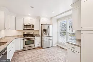 7728 Hickory Glen Way, Springfield, VA 22153 - Photo 6