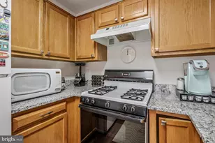 9259 Cardinal Forest Ln, Lorton, VA 22079 - Photo 18