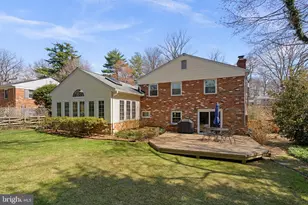 2418 Lancaster Ct, Falls Church, VA 22043 - Photo 4