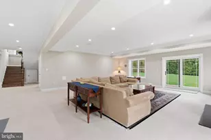 2525 Flint Hill Rd, Vienna, VA 22181 - Photo 46