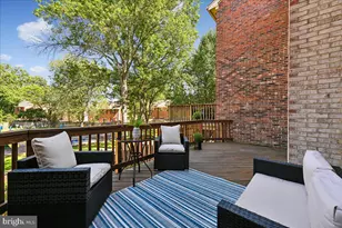 2742 Carter Farm Ct, Alexandria, VA 22306 - Photo 12