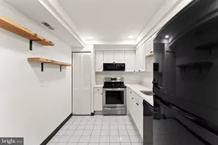 7661 Provincial Dr, McLean, VA 22102 - Photo 6