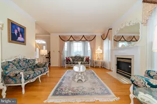 10805 Piney Pond Dr, Great Falls, VA 22066 - Photo 18