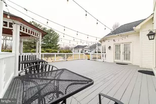 10805 Piney Pond Dr, Great Falls, VA 22066 - Photo 112