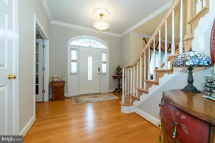 10805 Piney Pond Dr, Great Falls, VA 22066 - Photo 6