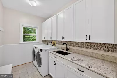 8704 Margaret Lane, Annandale, VA 22003 - Photo 16