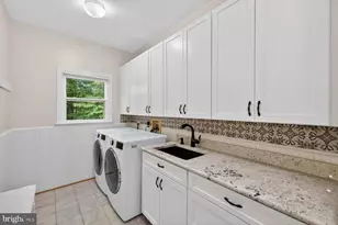 8704 Margaret Ln, Annandale, VA 22003 - Photo 16