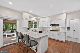8704 Margaret Ln, Annandale, VA 22003 - Photo 12