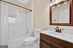 8704 Margaret Ln, Annandale, VA 22003 - Photo 22