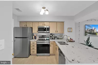 6011 Curtier Drive #D, Alexandria, VA 22310 - Photo 12