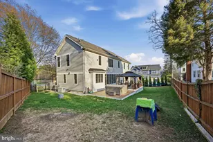 802 Cottage St SW, Vienna, VA 22180 - Photo 28