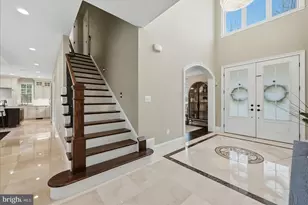 802 Cottage St SW, Vienna, VA 22180 - Photo 38