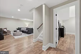 802 Cottage St SW, Vienna, VA 22180 - Photo 82