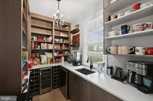 802 Cottage St SW, Vienna, VA 22180 - Photo 34