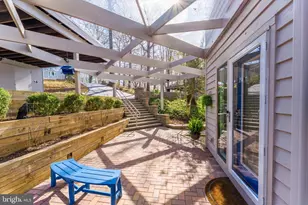 2118 Owls Cove Ln, Reston, VA 20191 - Photo 4