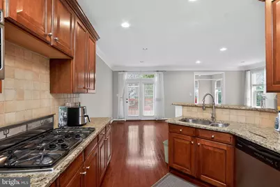 4633 Carisbrooke Lane, Fairfax, VA 22030 - Photo 4