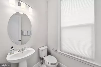 2433 Liberty Loop, Herndon, VA 20171 - Photo 10