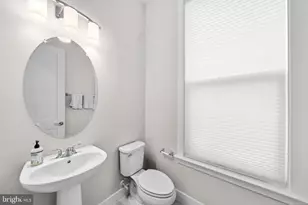 2433 Liberty Loop, Herndon, VA 20171 - Photo 10