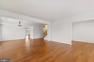 4608 Battenburg Ln, Fairfax, VA 22030 - Photo 8