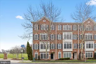 4608 Battenburg Ln, Fairfax, VA 22030 - Photo 2