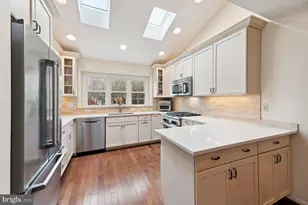 6603 Forsythia St, Springfield, VA 22150 - Photo 24