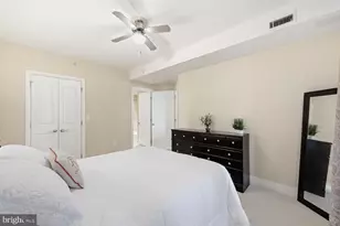 8220 Crestwood Heights Dr, McLean, VA 22102 - Photo 18