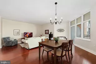 8220 Crestwood Heights Dr, McLean, VA 22102 - Photo 8