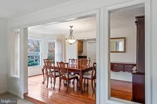 11670 Gilman Ln, Herndon, VA 20170 - Photo 12