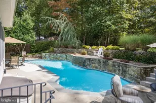 12731 Oak Farms Dr, Herndon, VA 20171 - Photo 64