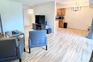 2318 Freetown Ct, Reston, VA 20191 - Photo 4