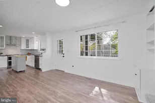 3869 Beech Down Dr, Chantilly, VA 20151 - Photo 12