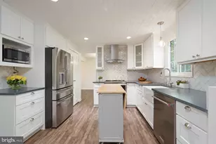 3869 Beech Down Dr, Chantilly, VA 20151 - Photo 8