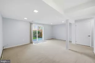 6404 Blarney Stone Ct, Springfield, VA 22152 - Photo 34