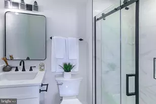 2308 William and Mary Dr, Alexandria, VA 22308 - Photo 16