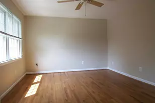 8502 Lakinhurst Ln, Springfield, VA 22152 - Photo 18