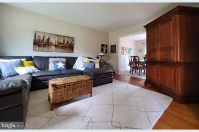 8502 Lakinhurst Lane, Springfield, VA 22152 - Photo 6