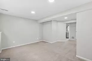 6511 Skylemar Trail, Centreville, VA 20121 - Photo 28