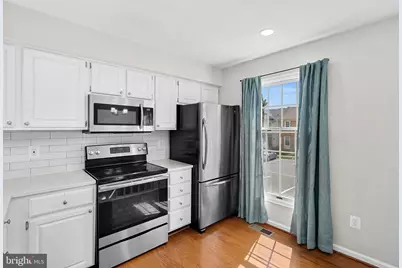 6511 Skylemar Trail, Centreville, VA 20121 - Photo 10