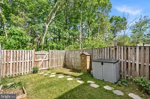 6511 Skylemar Trail, Centreville, VA 20121 - Photo 36