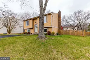 8280 Wold Den Ct, Springfield, VA 22153 - Photo 4