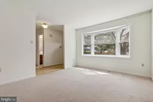 3093 Winter Pine Ct, Fairfax, VA 22031 - Photo 2