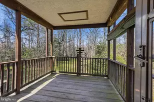 4728 Groves Ln, Fairfax, VA 22030 - Photo 18