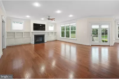 217 Pleasant Street SW, Vienna, VA 22180 - Photo 24