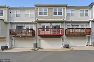 4067 Fountainside Ln, Fairfax, VA 22030 - Photo 34