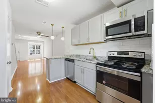 4225 Sauterne Ct, Chantilly, VA 20151 - Photo 2