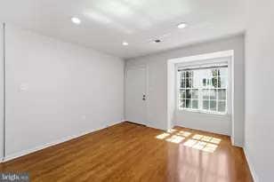 4225 Sauterne Ct, Chantilly, VA 20151 - Photo 4