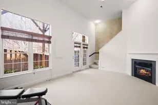 4132 Timber Log Way, Fairfax, VA 22030 - Photo 6