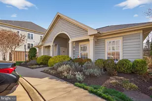 11326 Westbrook Mill Ln, Fairfax, VA 22030 - Photo 30