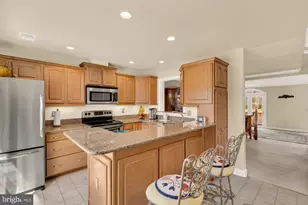 11806 Green Look Pl, Fairfax, VA 22033 - Photo 16